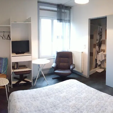 Le Chatiague Hotel *